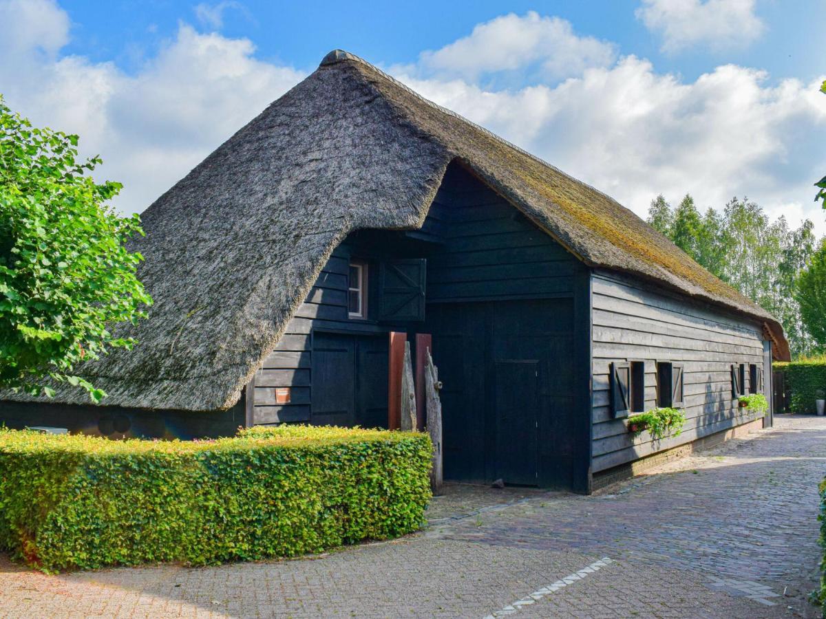 Unique Holiday Home With A Hot Tub Alphen  Buitenkant foto